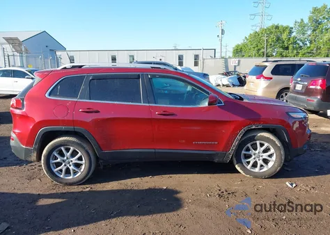 2017 Jeep Cherokee Latitude 4X4 z USA, uszkodzony, nr VIN 1C4PJMCS0HW563302